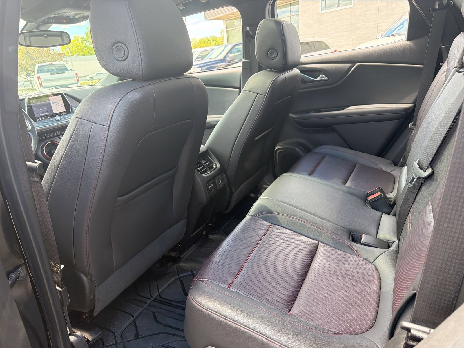 Used 2019 Chevrolet Blazer RS w/ Sun and Wheels Package AWD/4WD image 24