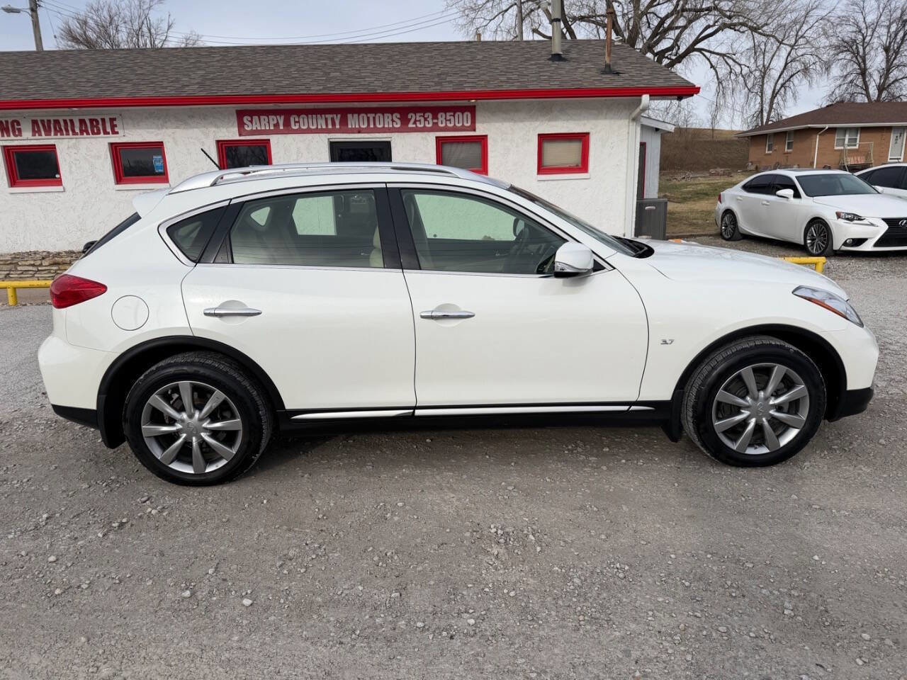 Used 2017 INFINITI QX50 Journey w/ Premium Package image 2