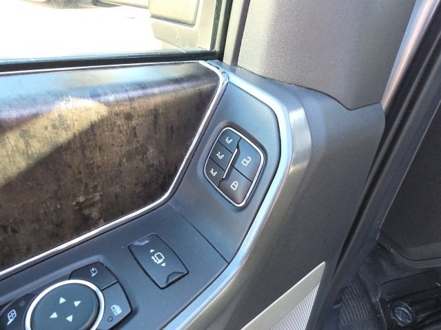 Used 2024 Ford F350 Lariat image 19