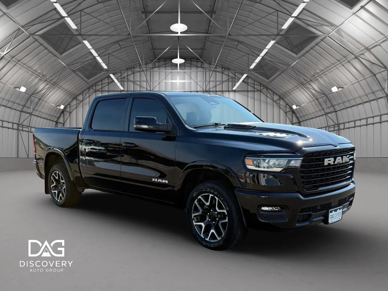 Used 2026 RAM 1500 Laramie AWD/4WD image 7