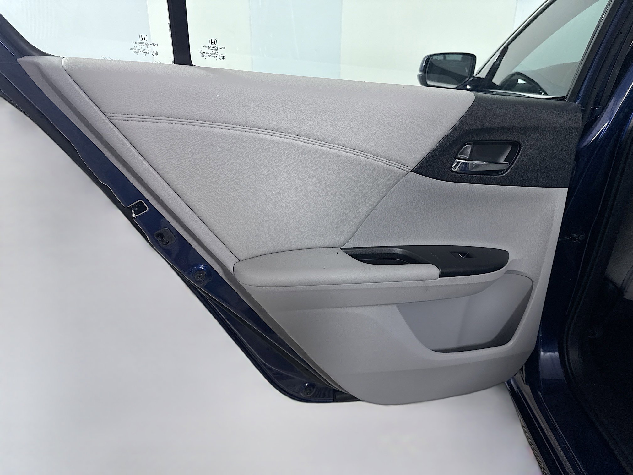 Used 2016 Honda Accord EX image 24