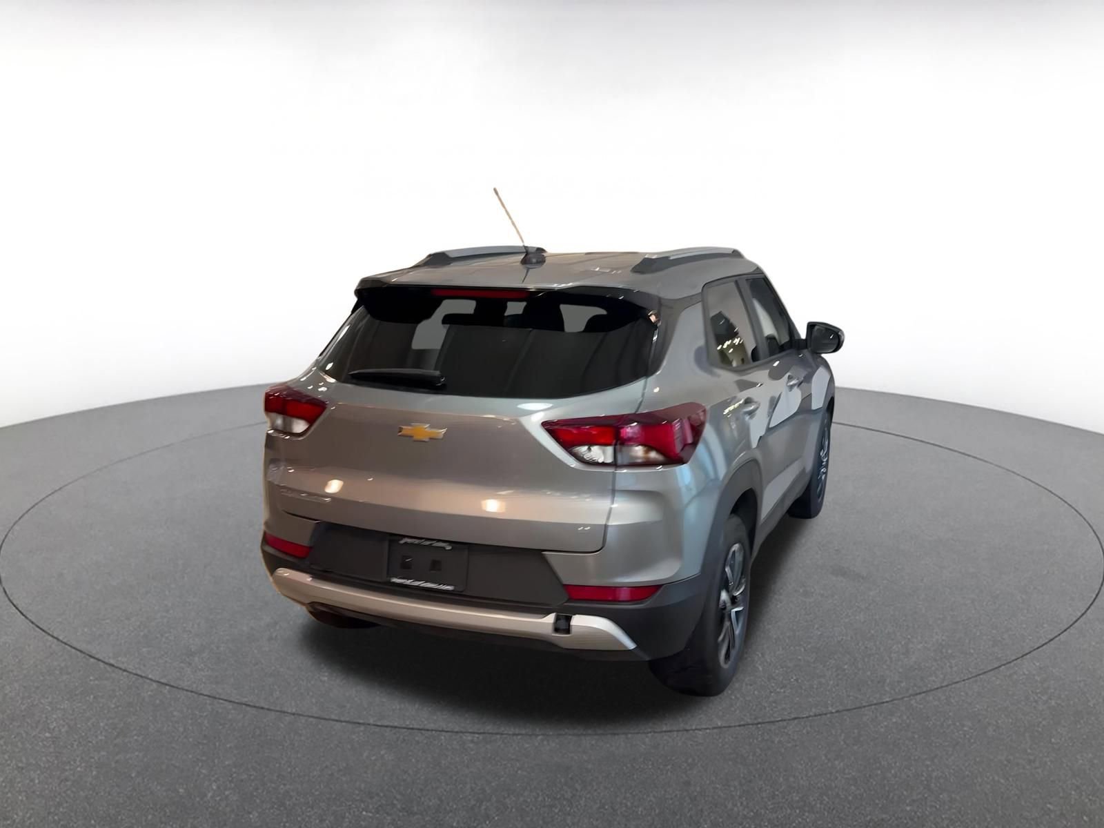 Used 2025 Chevrolet TrailBlazer LT image 14