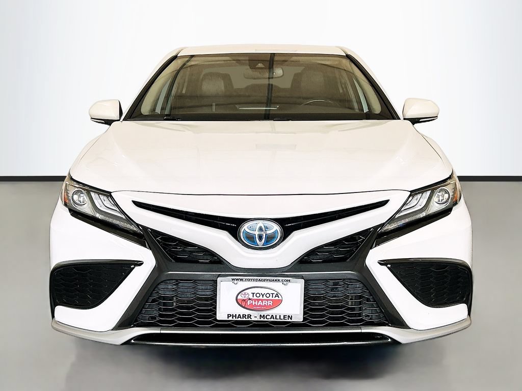 Used 2022 Toyota Camry XSE w/ Cold Weather Package FWD image 2