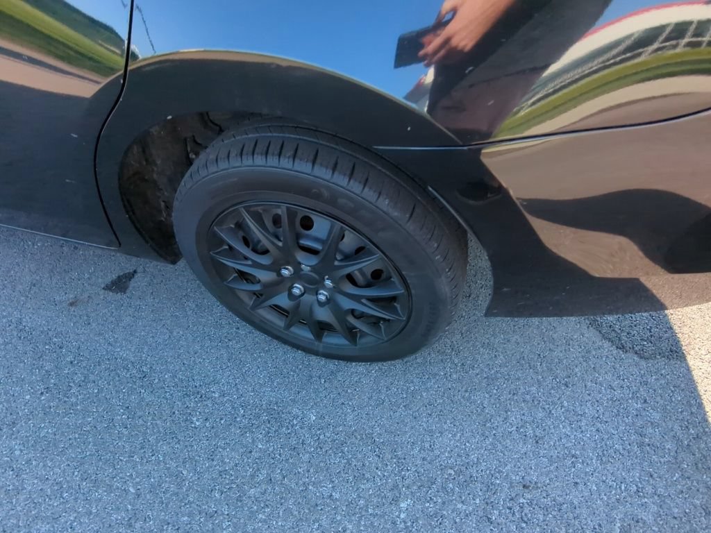 Used 2019 Toyota Corolla LE FWD image 5