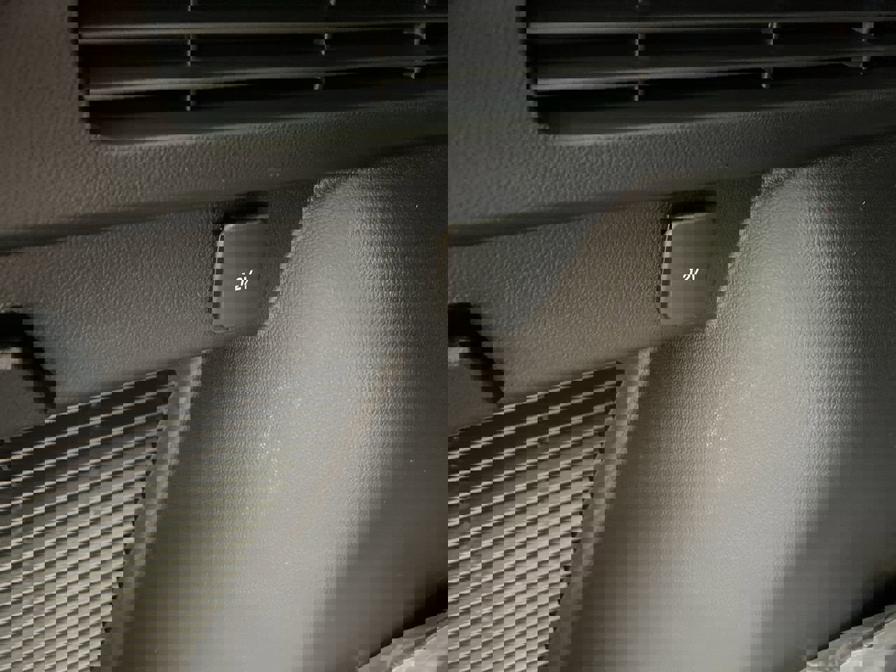 New 2024 Ford Escape SE w/ PHEV Premium Package image 29