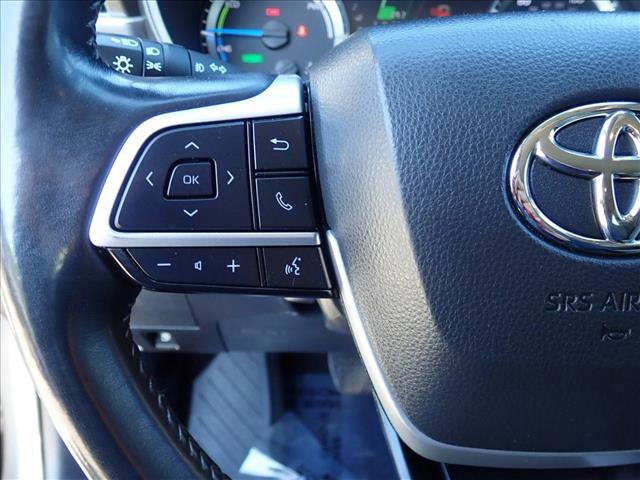 Used 2023 Toyota Highlander LE FWD image 13