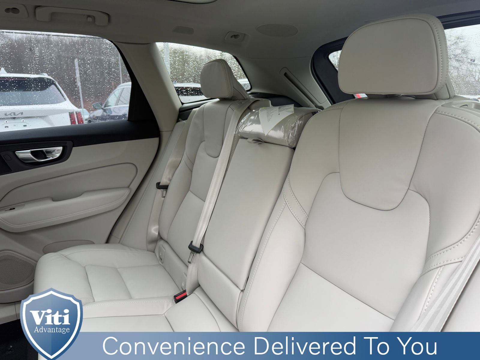 New 2026 Volvo XC60 T8 Ultra w/ Protection Package Premier image 14