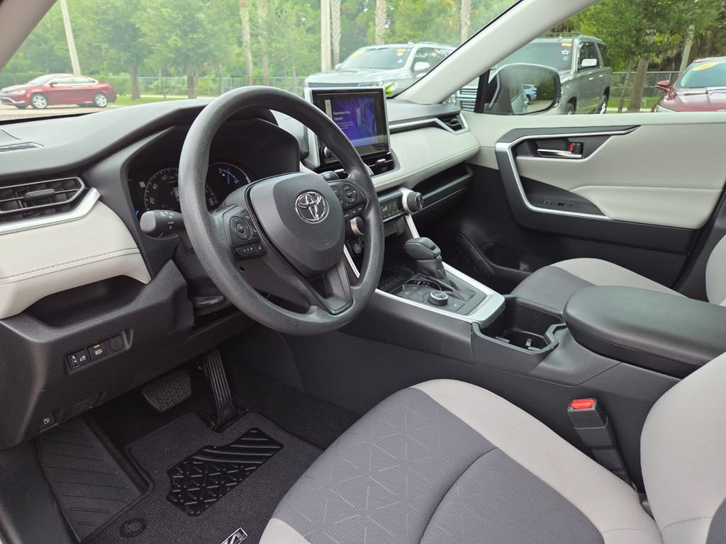 Certified 2025 Toyota RAV4 XLE AWD/4WD image 26