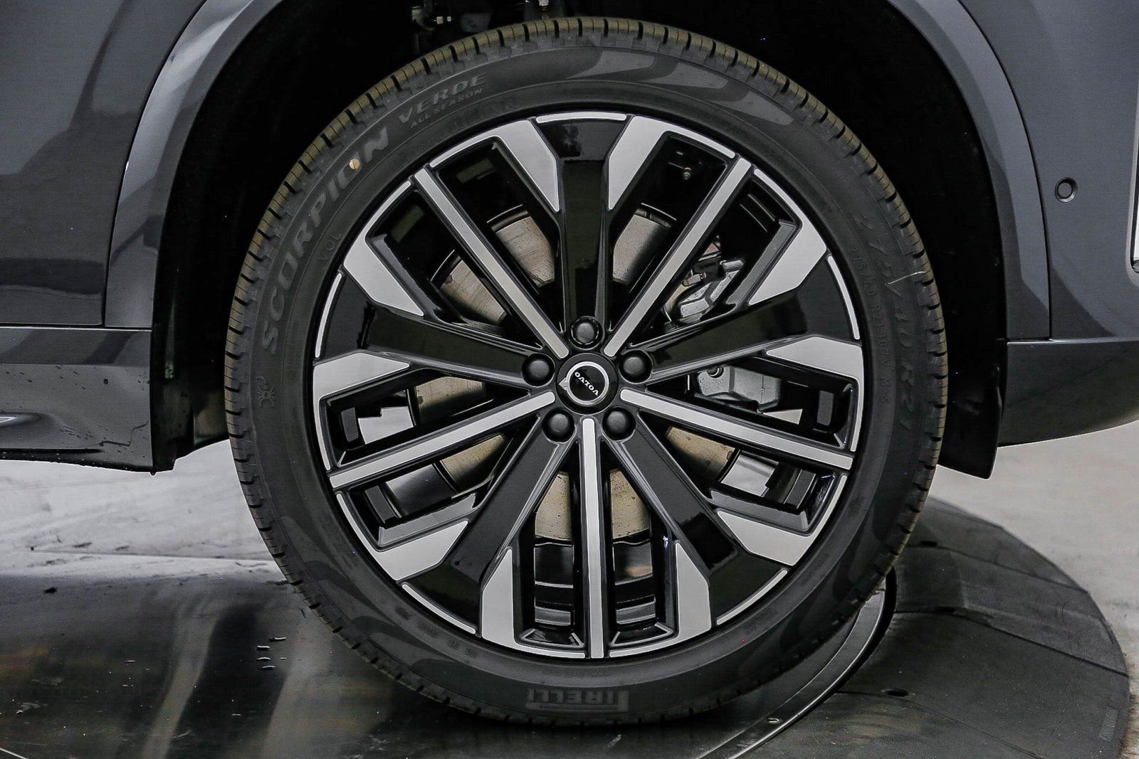 New 2026 Volvo XC90 T8 Ultra w/ Lounge Package image 10