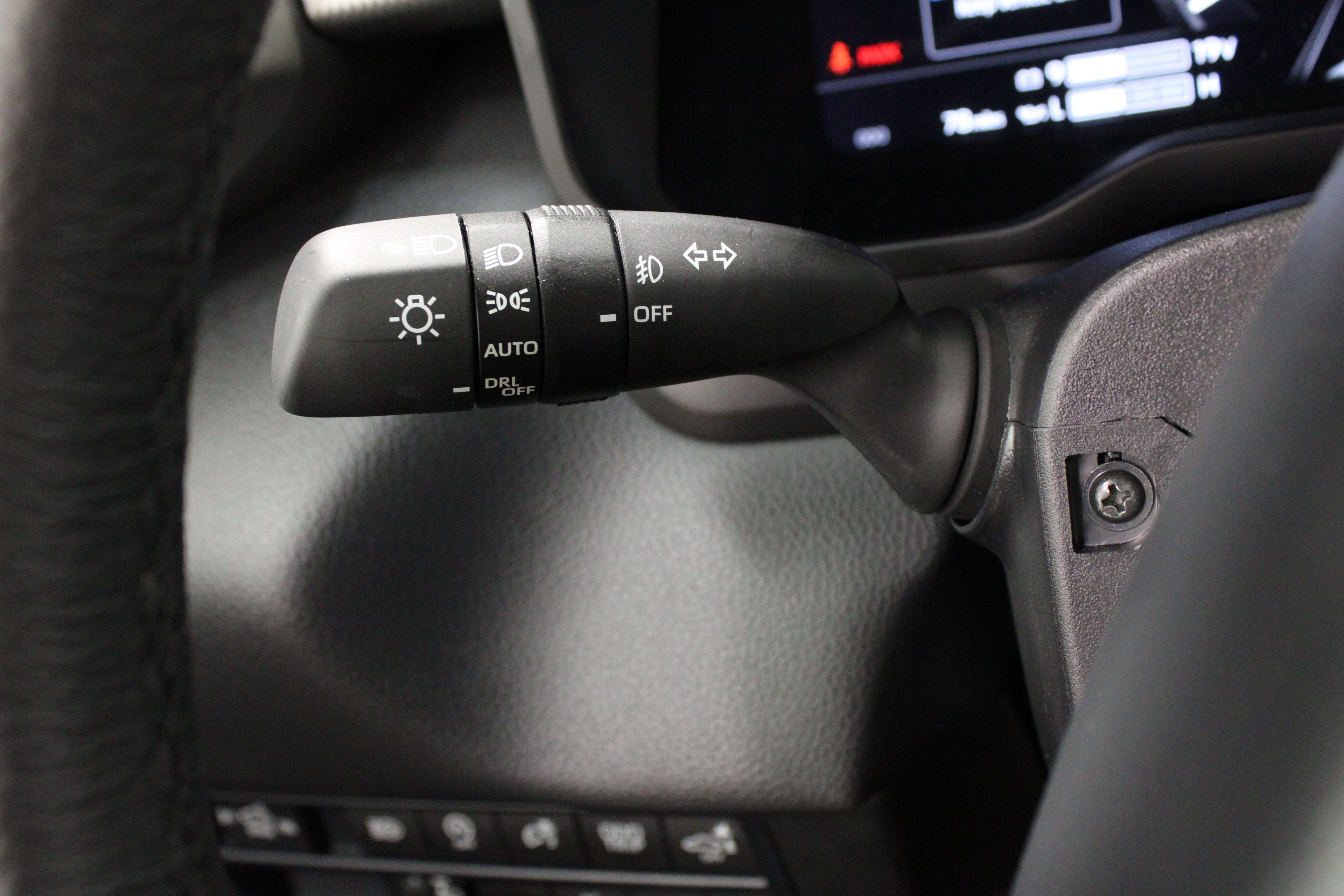 Used 2024 Toyota Tundra Limited w/ Power Package AWD/4WD image 28