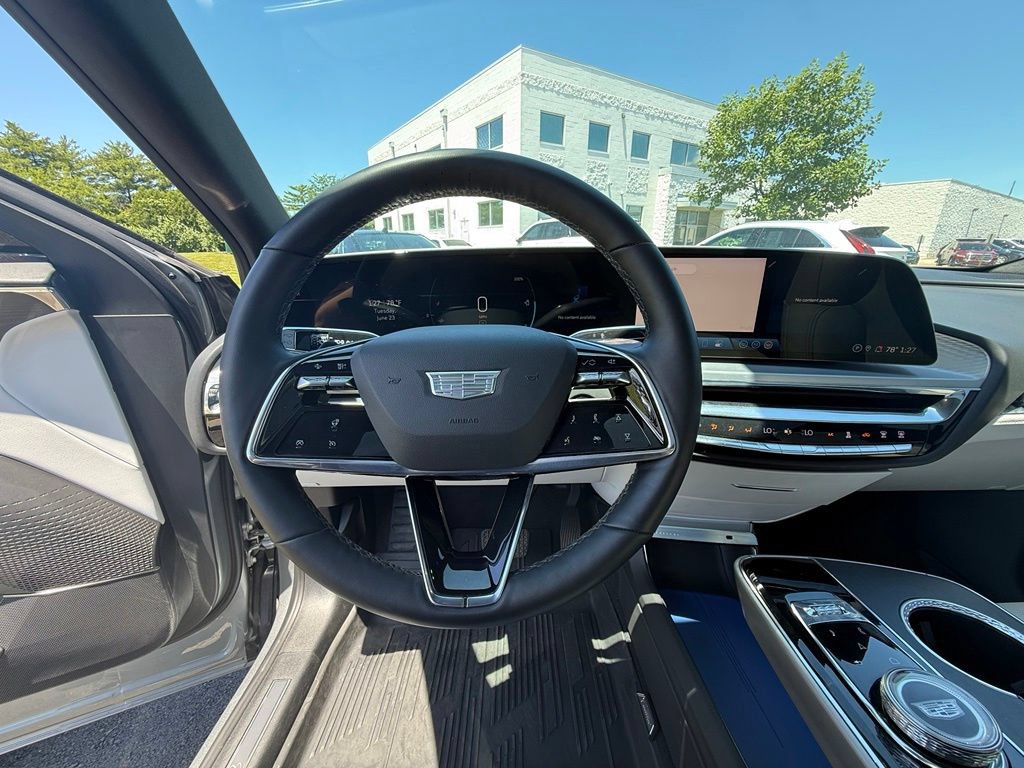 Certified 2024 Cadillac Lyriq Luxury w/ LPO, Floor Liner Package AWD/4WD image 20