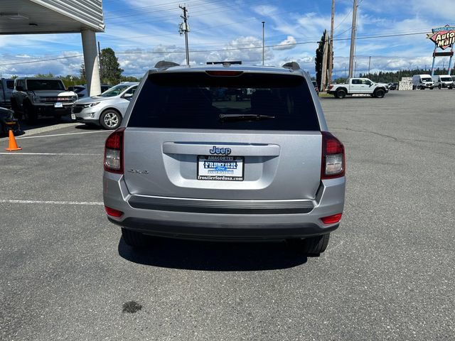 Used 2016 Jeep Compass Sport w/ Power Value Group AWD/4WD image 3