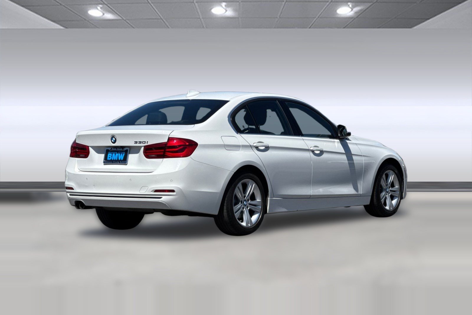 Used 2018 BMW 330i Sedan RWD image 8