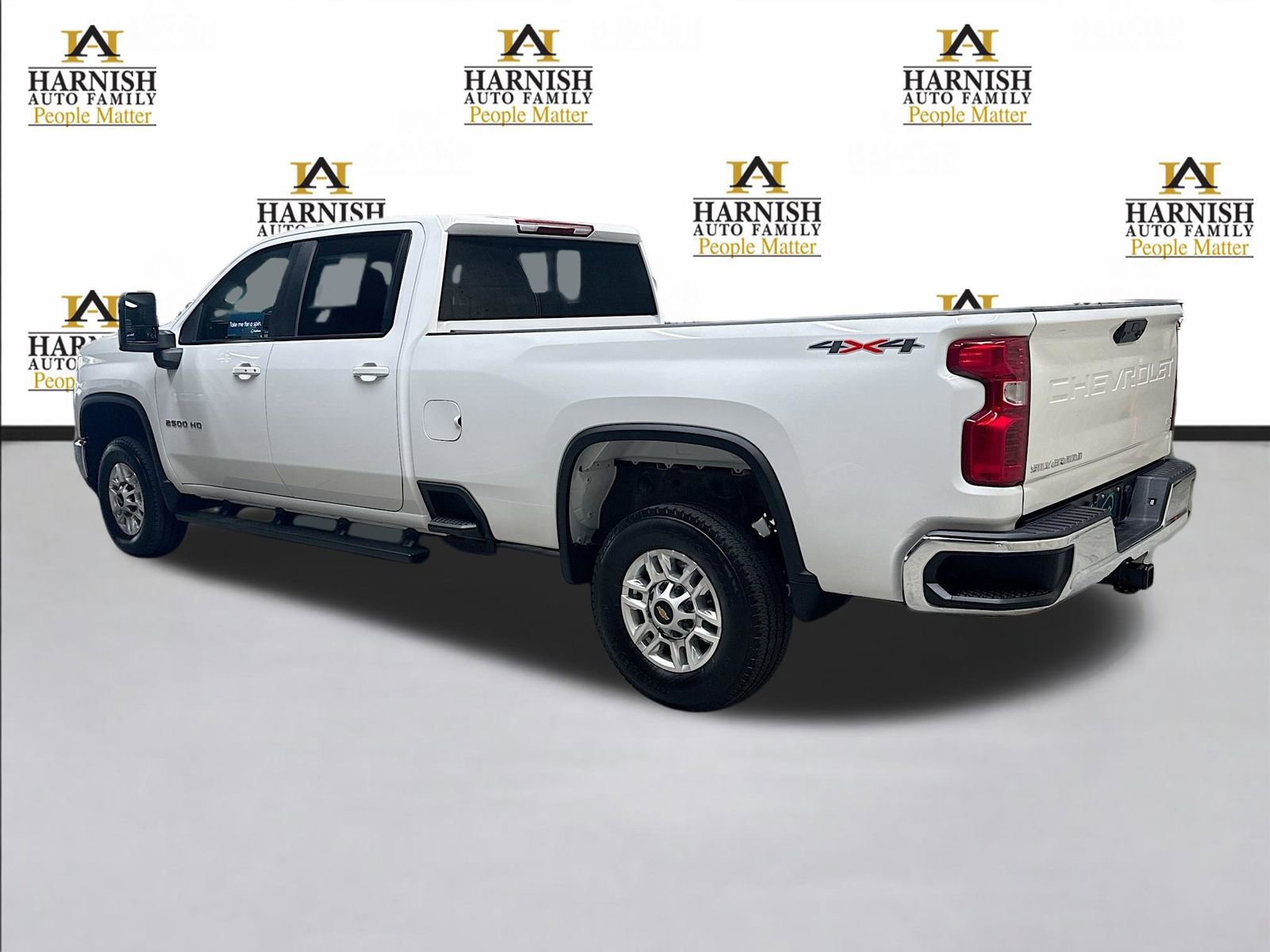Used 2025 Chevrolet Silverado 2500 LT w/ Convenience Package image 8