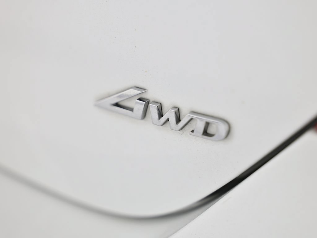 Used 2023 Genesis G70 2.0T w/ Sport Prestige Package AWD/4WD image 14