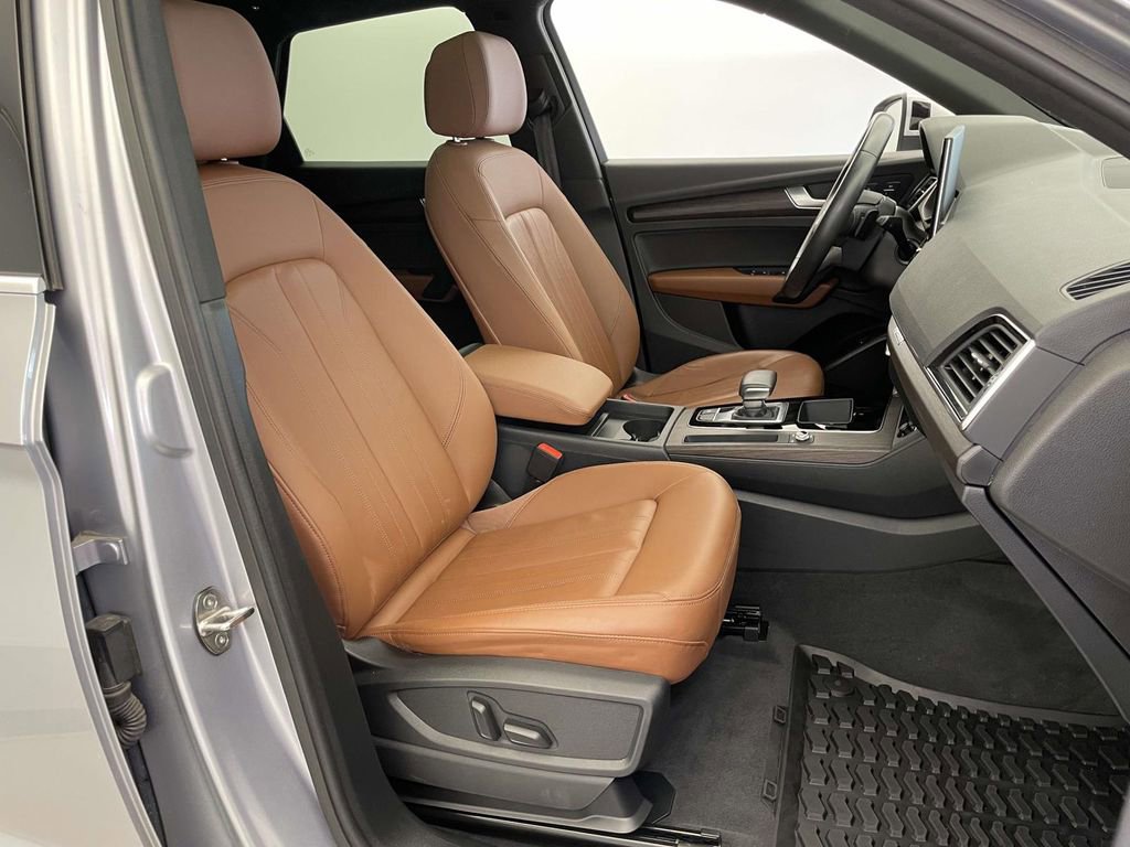 Certified 2023 Audi Q5 2.0T Premium w/ Convenience Package image 23