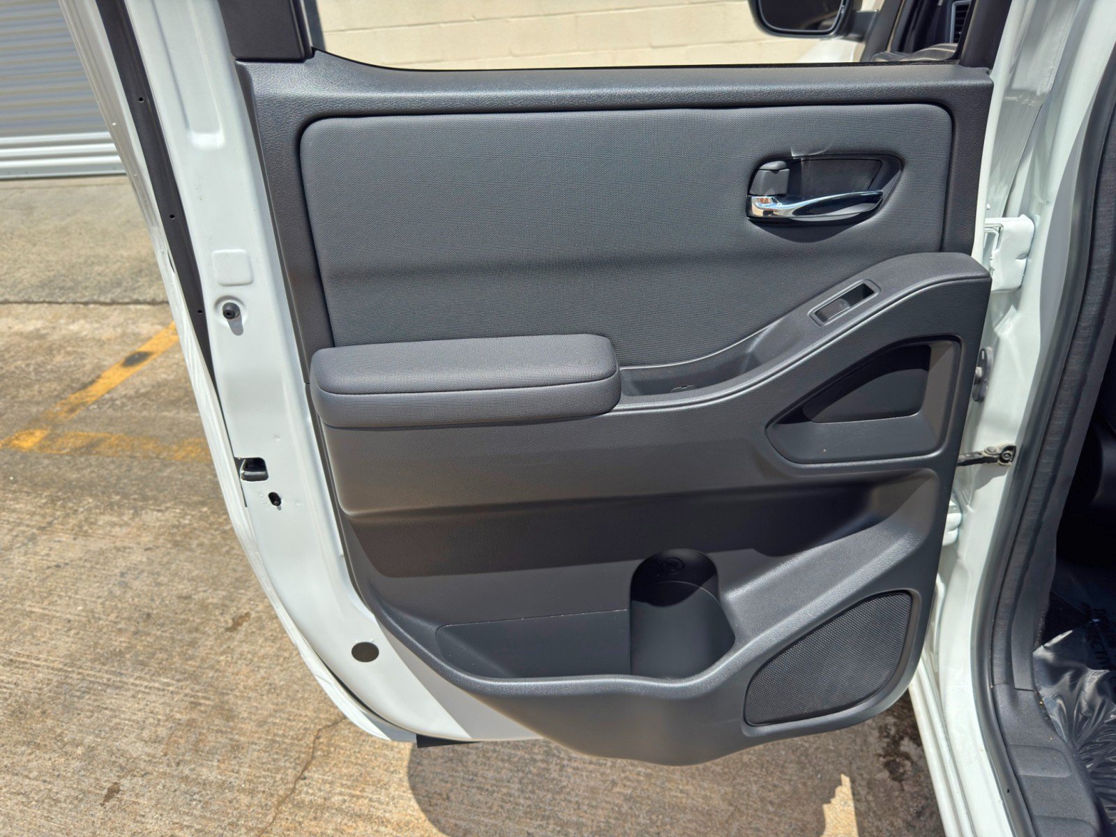 Used 2024 Nissan Frontier SV w/ Technology Package RWD image 36