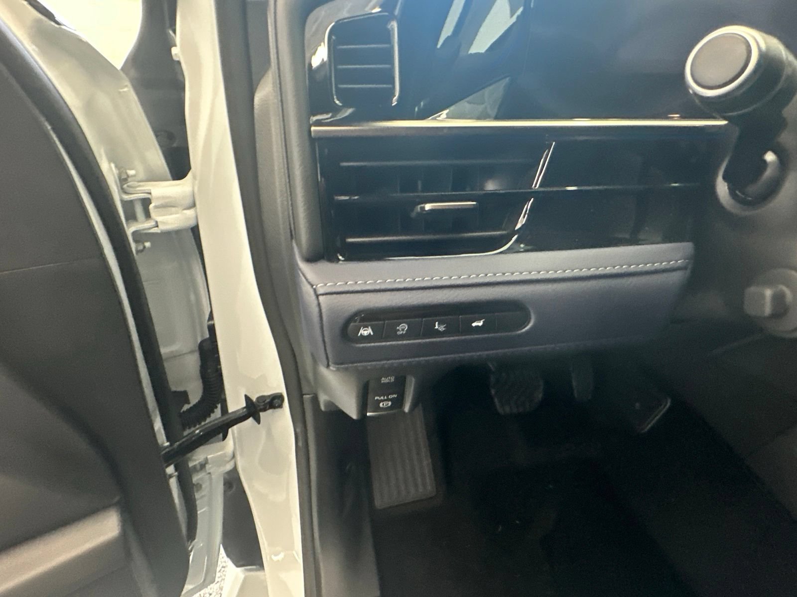 New 2027 INFINITI QX80 Sensory w/ Sport Exterior Package AWD/4WD image 20