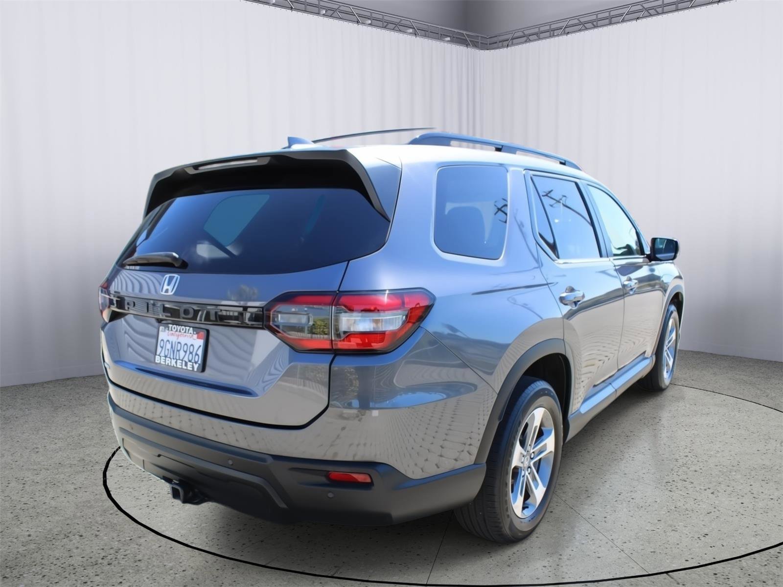 Used 2023 Honda Pilot EX-L image 8