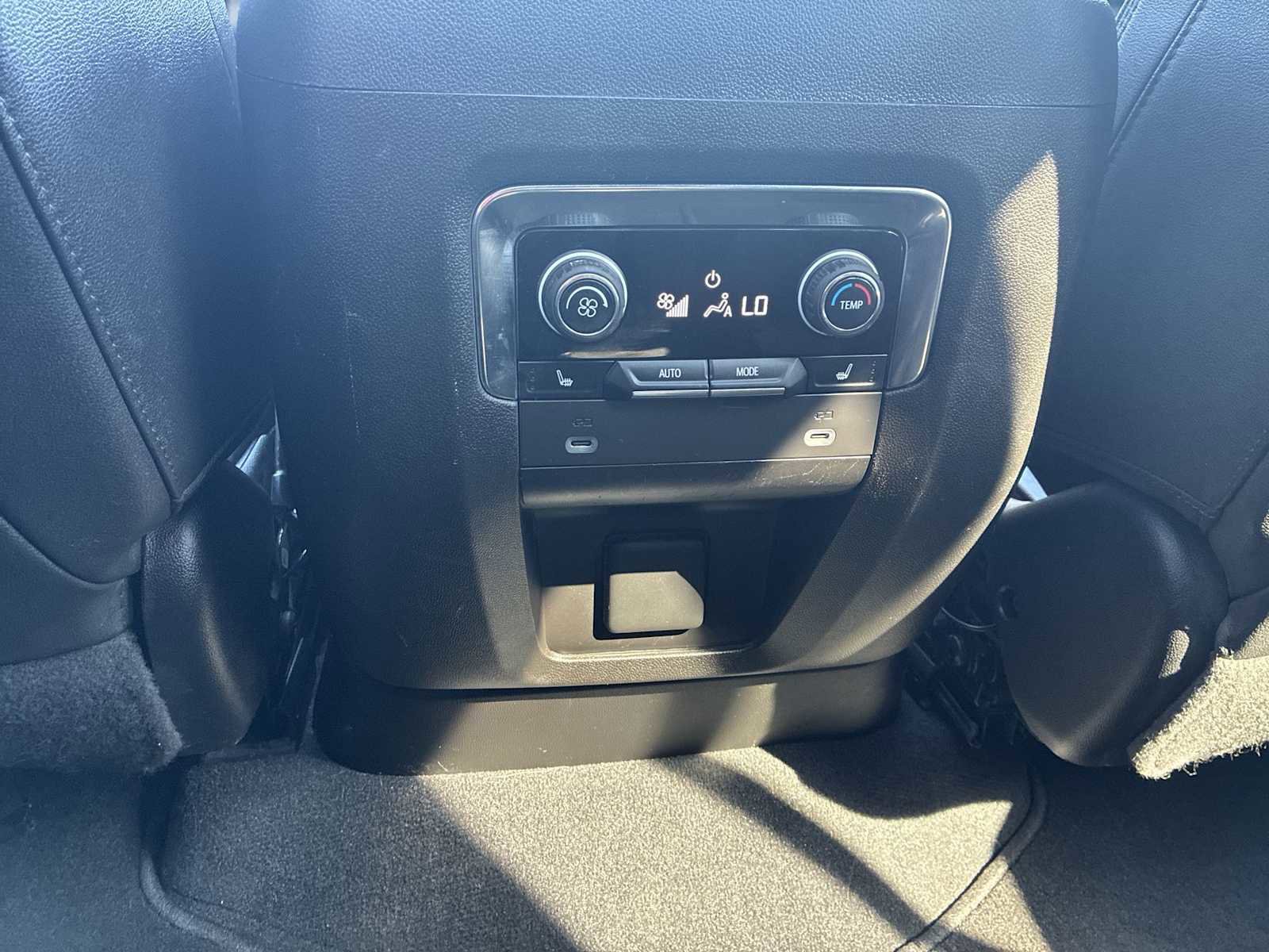 Used 2023 Chevrolet Tahoe High Country image 21