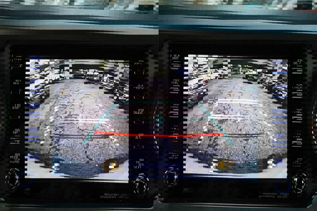 Used 2022 Toyota Tacoma SR5 image 25