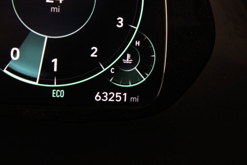 Used 2021 Hyundai Palisade Calligraphy image 32