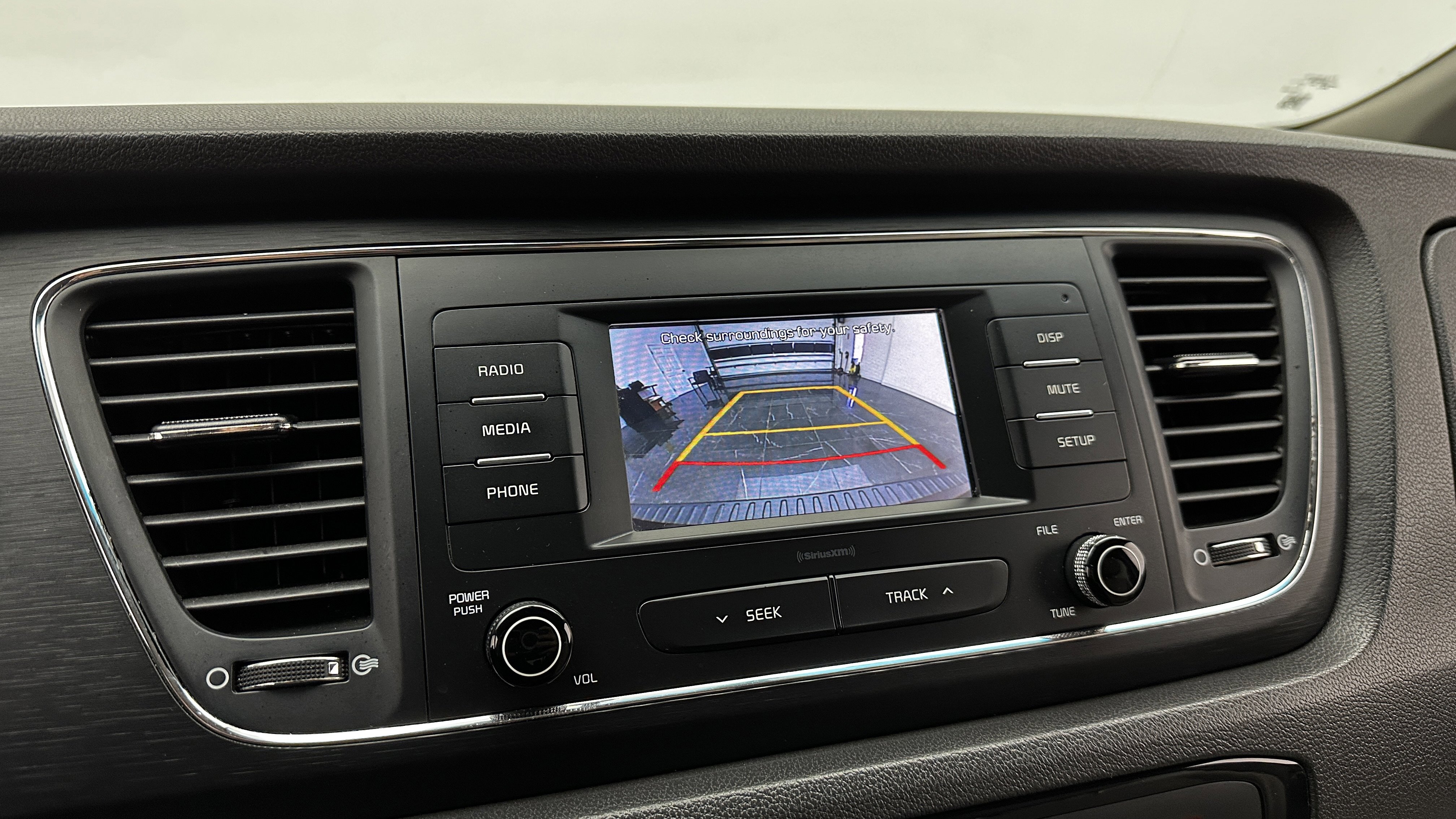 Used 2018 Kia Sedona LX image 16