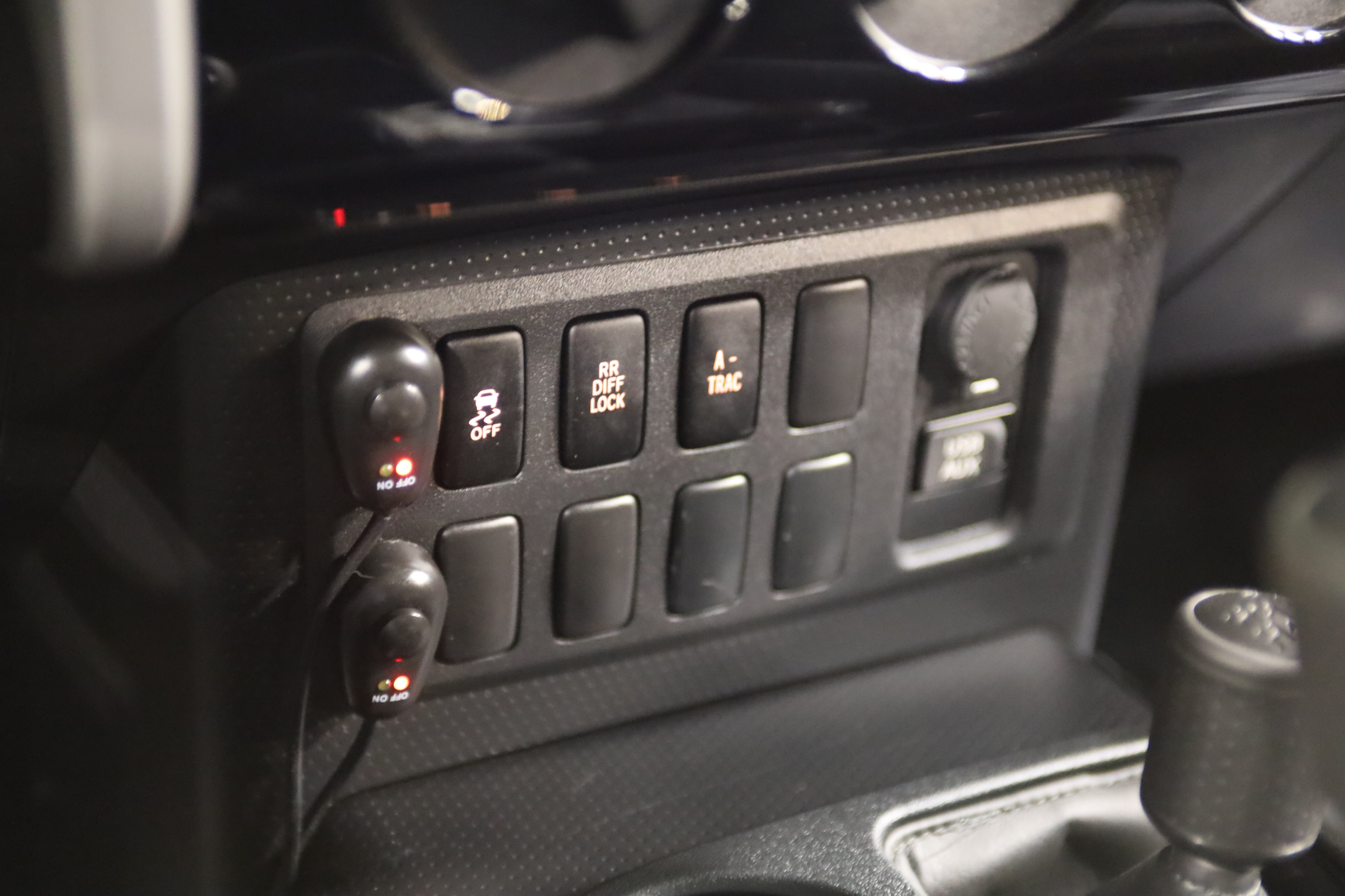 Used 2012 Toyota FJ Cruiser 4WD w/ Convenience Pkg image 31