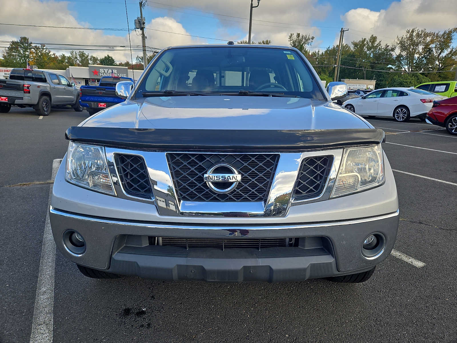 Used 2019 Nissan Frontier SL AWD/4WD image 2