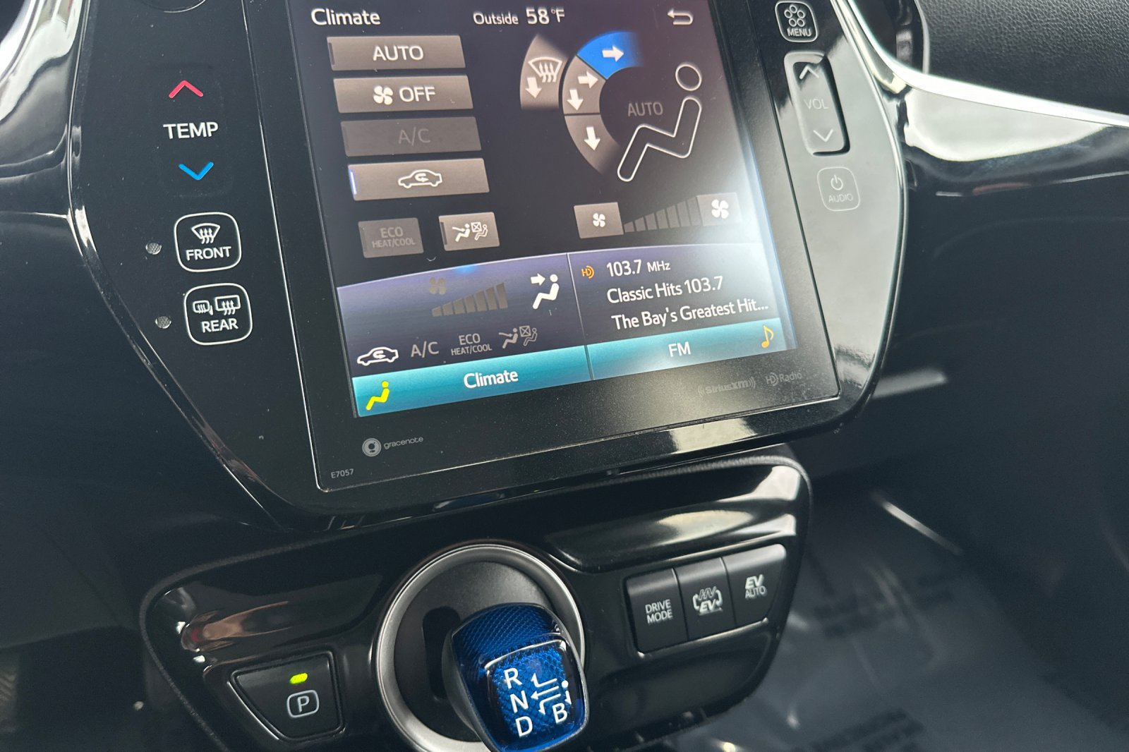 Certified 2022 Toyota Prius Prime XLE FWD image 29