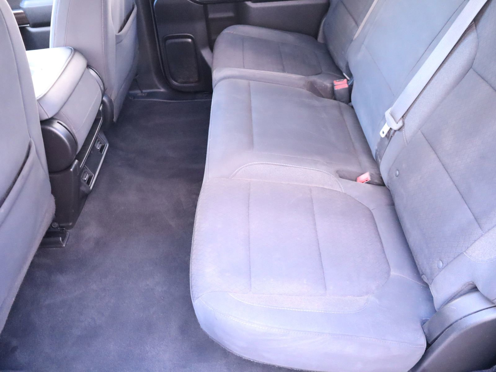 Used 2020 Chevrolet Silverado 2500 LT w/ Z71 Off-Road Package image 40