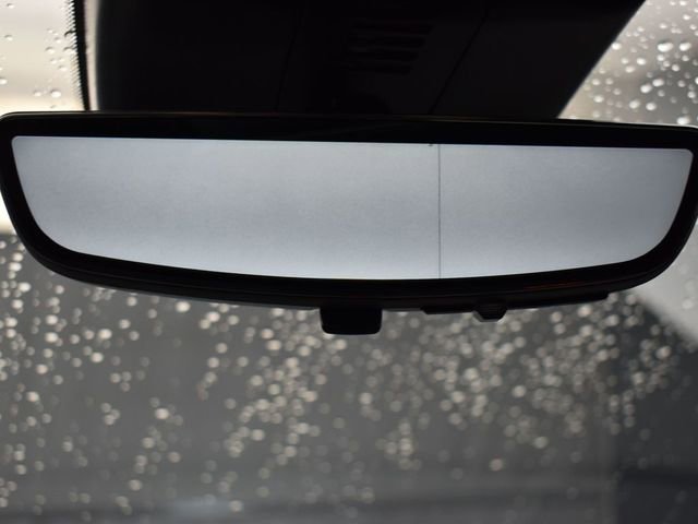 Used 2026 Chevrolet Traverse RS FWD image 28