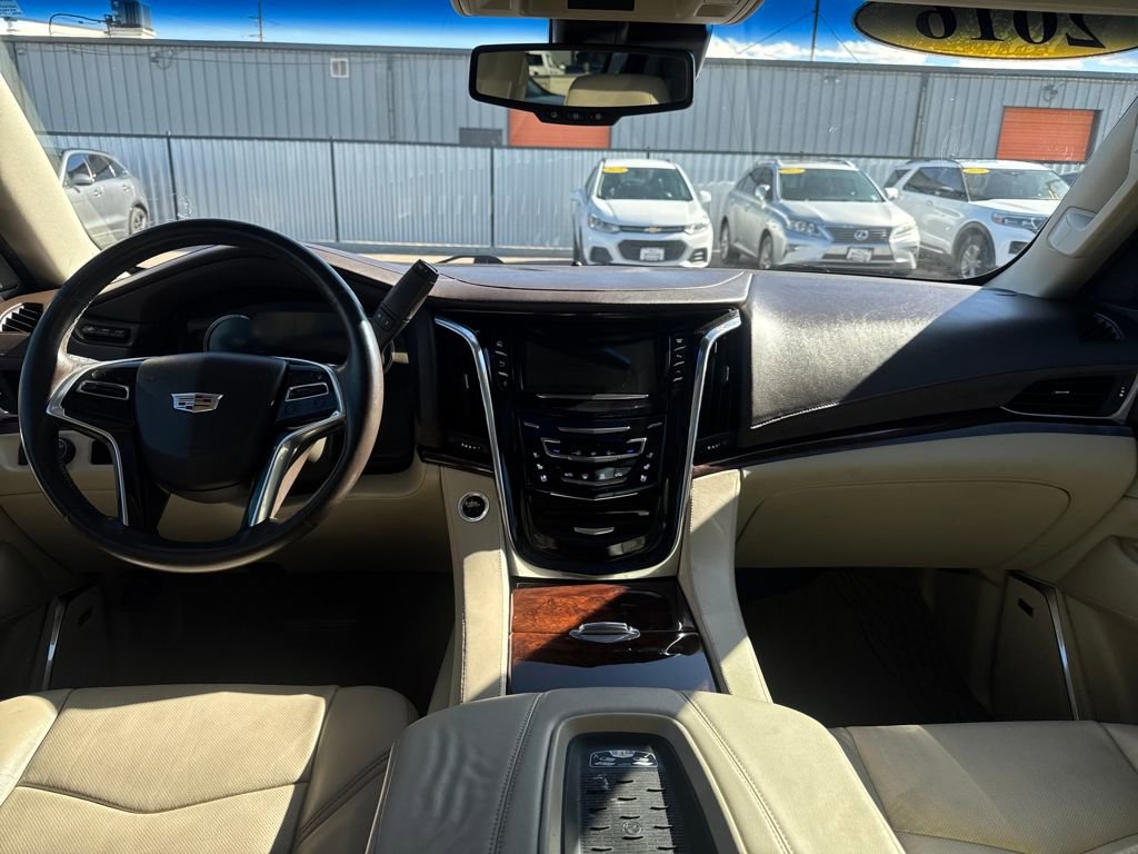 Used 2016 Cadillac Escalade ESV Luxury RWD image 12