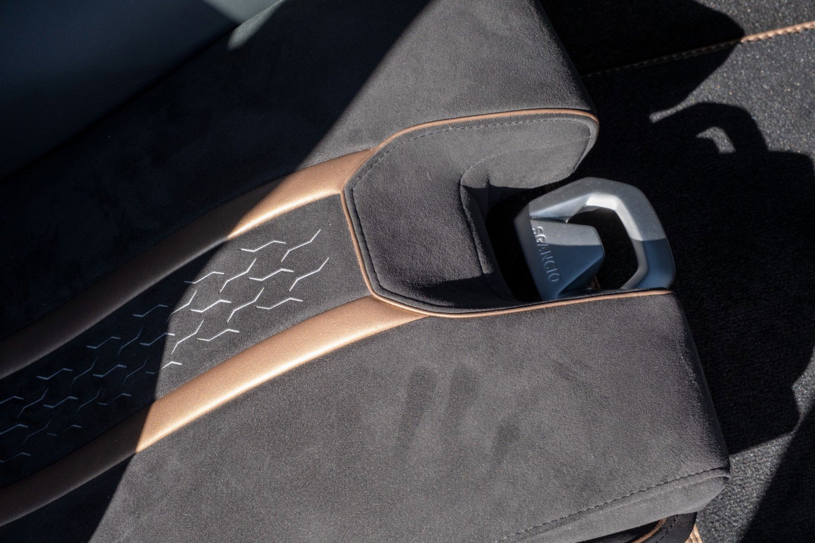 Used 2023 Lamborghini Huracan Tecnica image 13