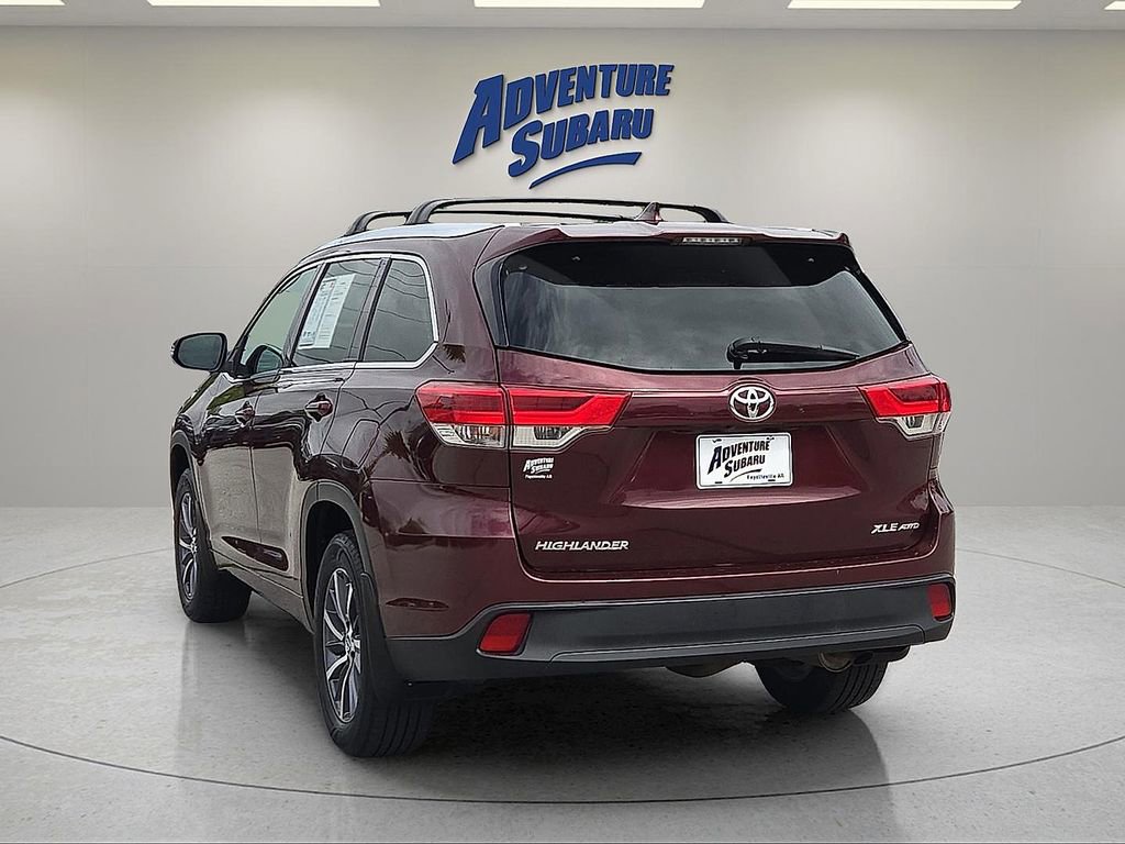 Used 2018 Toyota Highlander XLE AWD/4WD image 5