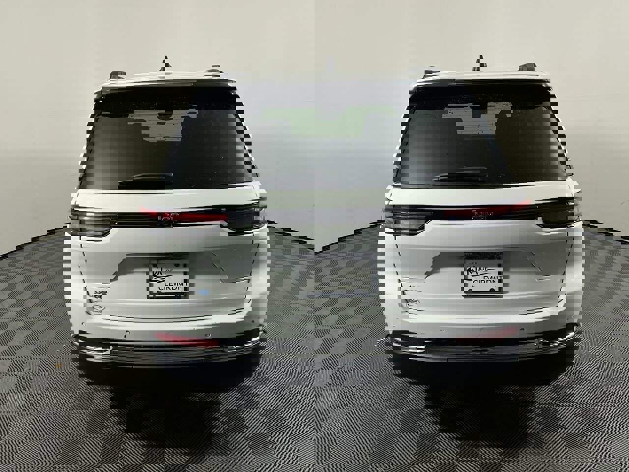 Used 2024 Jeep Grand Cherokee Limited 4xe image 4