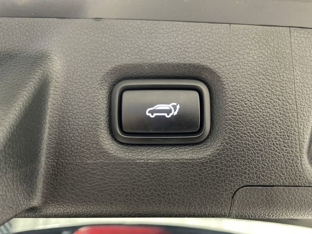 Used 2020 Hyundai Santa Fe SEL w/ Convenience Package image 15