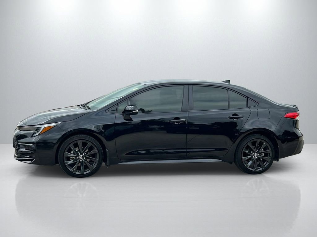 Used 2026 Toyota Corolla SE w/ SE Premium Package image 8
