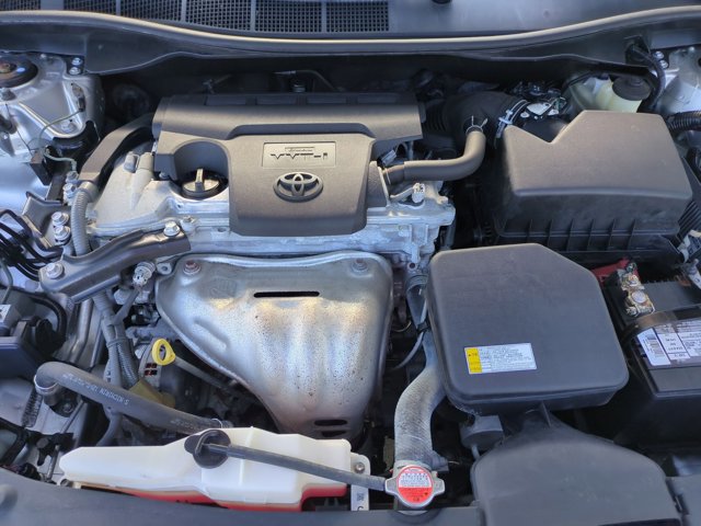 Used 2016 Toyota Camry SE FWD image 18