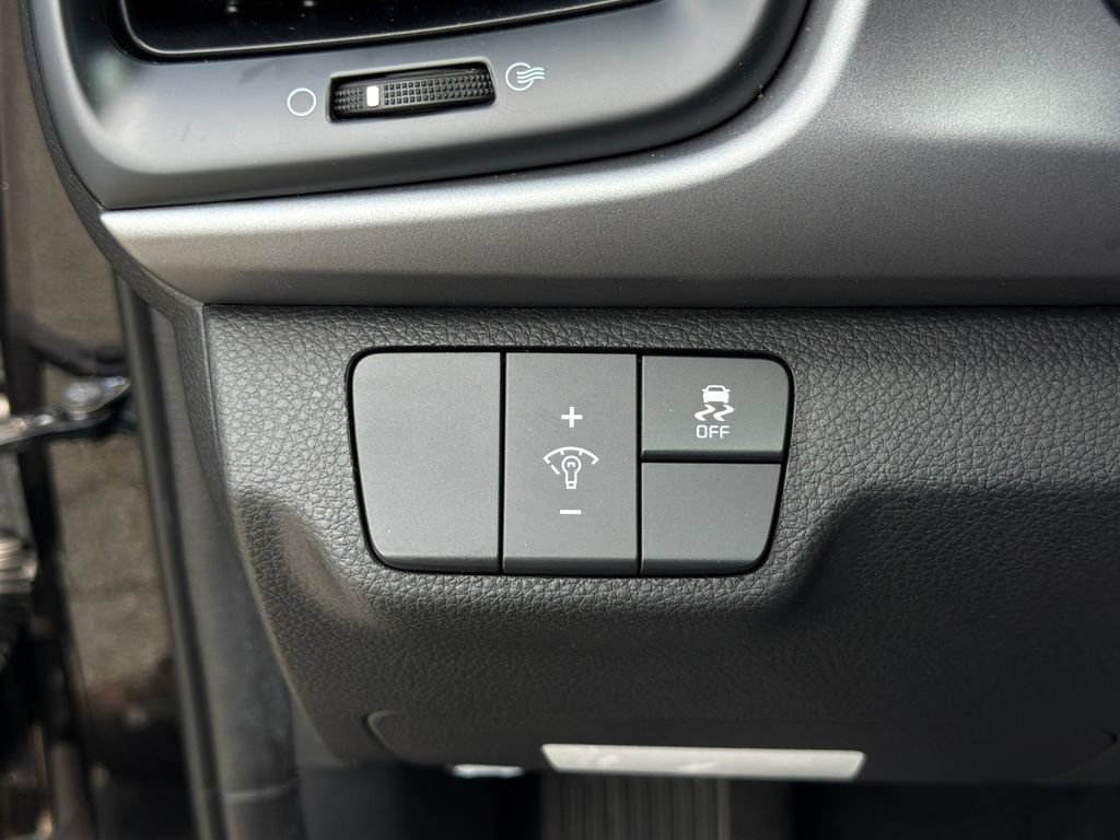 Certified 2022 Kia Rio S FWD image 18