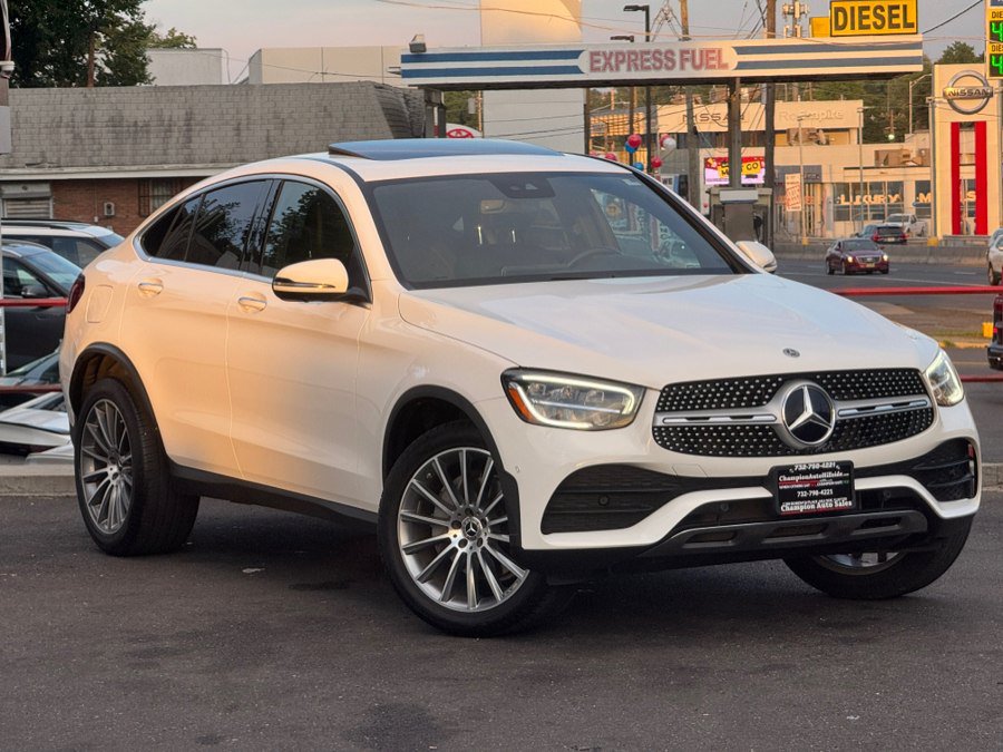 Used 2021 Mercedes-Benz GLC 300 4MATIC Coupe image 11