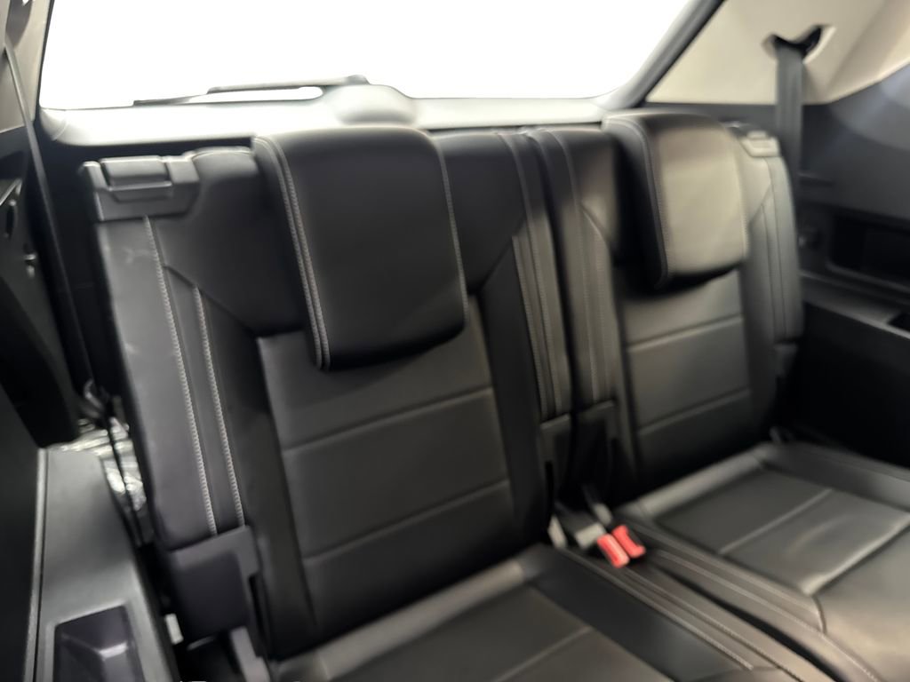 Used 2022 Volkswagen Atlas SE w/ Panoramic Sunroof Package FWD image 42