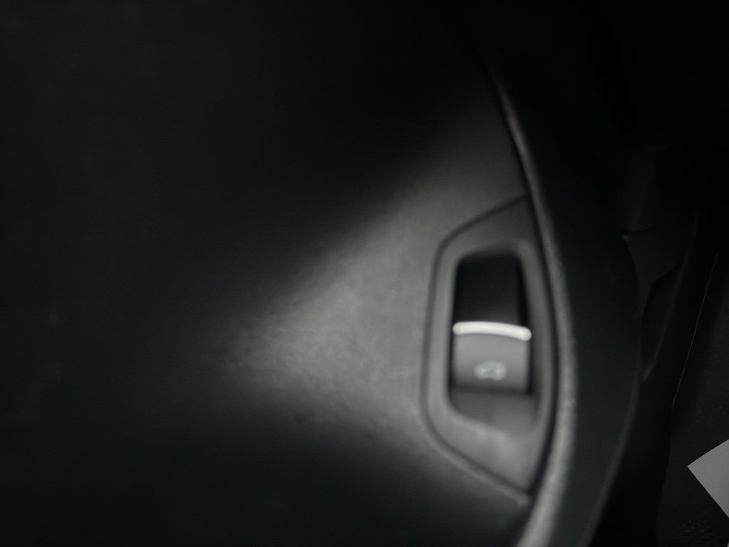 Used 2014 Volkswagen Passat TDI SE image 28