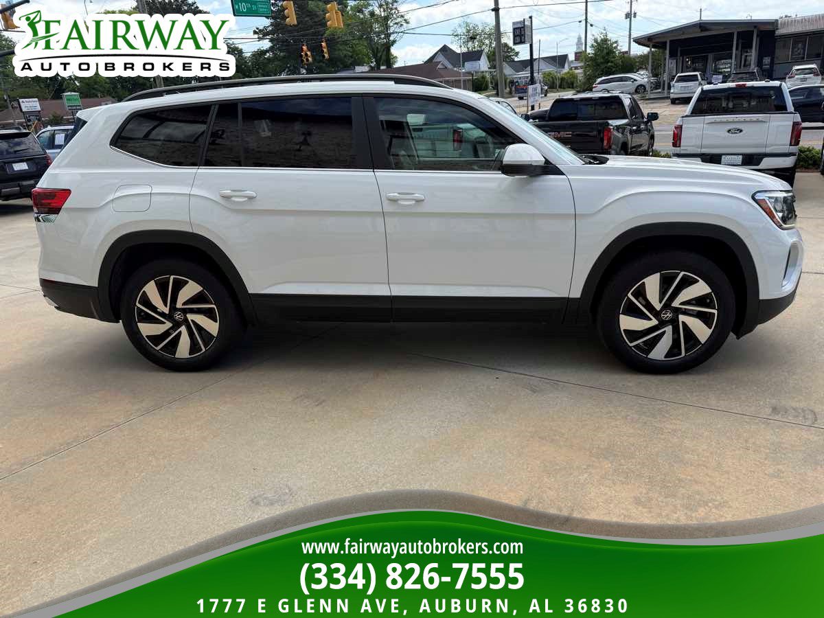 Used 2025 Volkswagen Atlas SE AWD/4WD image 41
