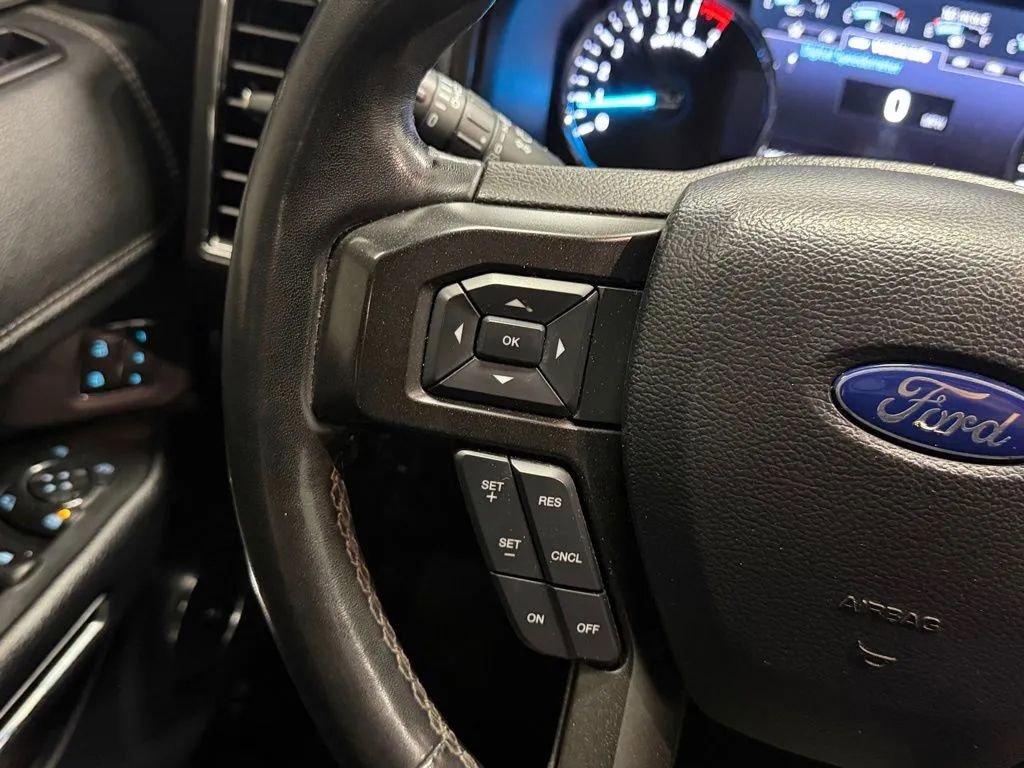 Used 2020 Ford Expedition Limited AWD/4WD image 16