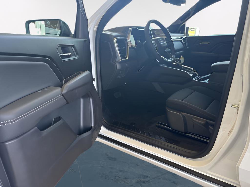 New 2026 GMC Canyon Elevation image 11