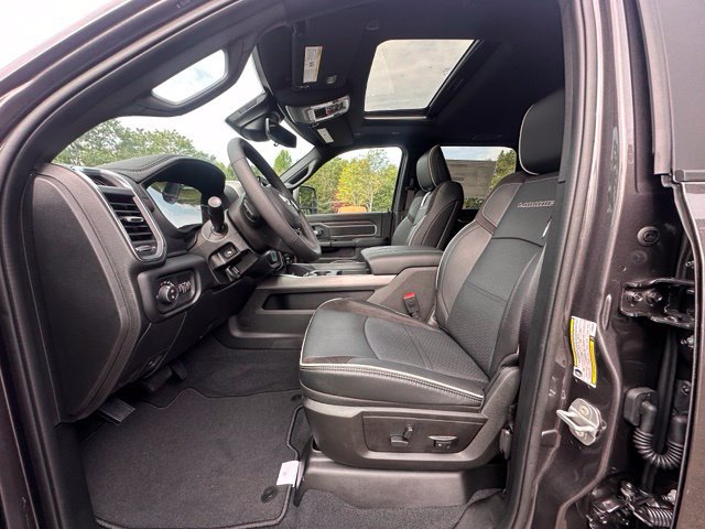 New 2026 RAM 2500 Laramie AWD/4WD image 22