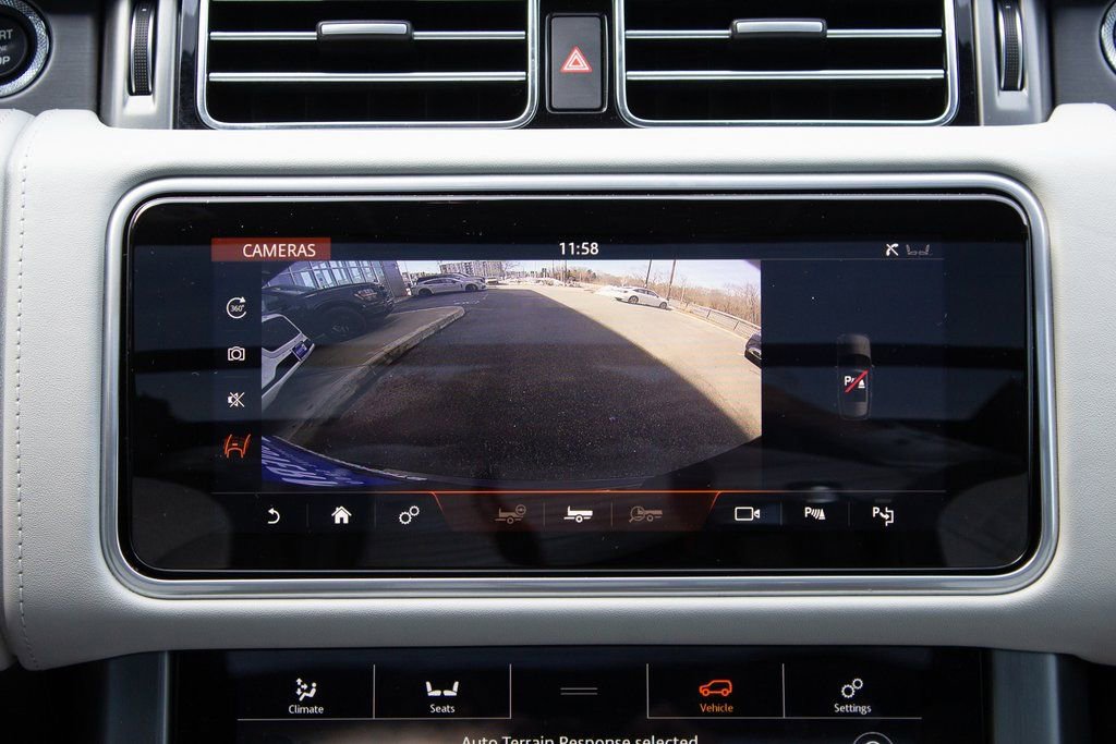 Used 2021 Land Rover Range Rover SV Autobiography Dynamic image 18