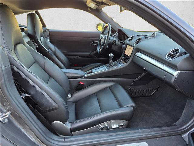 Used 2019 Porsche 718 Cayman RWD image 17