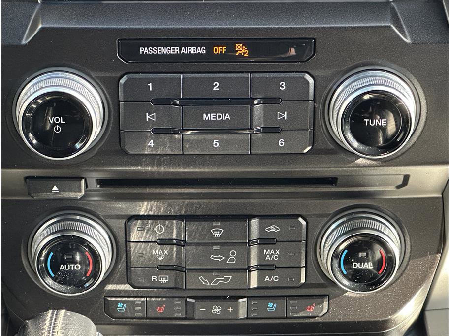 Used 2018 Ford F150 Lariat w/ Equipment Group 502A Luxury image 24